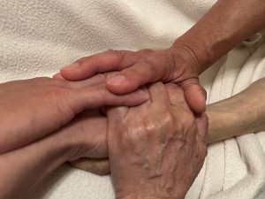 握在一起的5 只手
