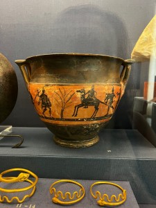 hydria1