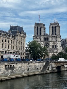 Aparis4