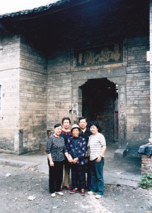 Mom-2004R